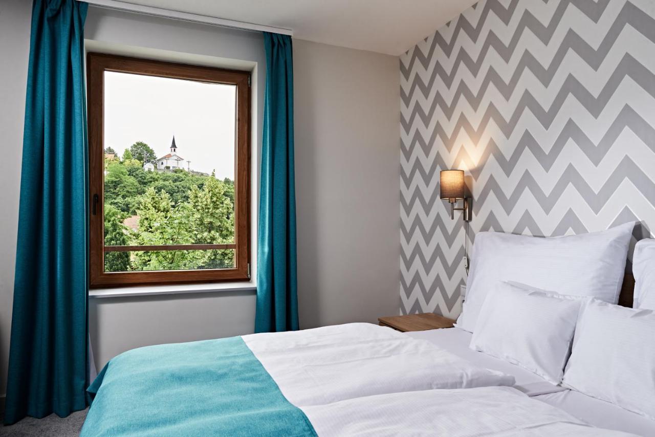 Hotel Adalbert Szent Tamas Haz Esztergom Eksteriør bilde