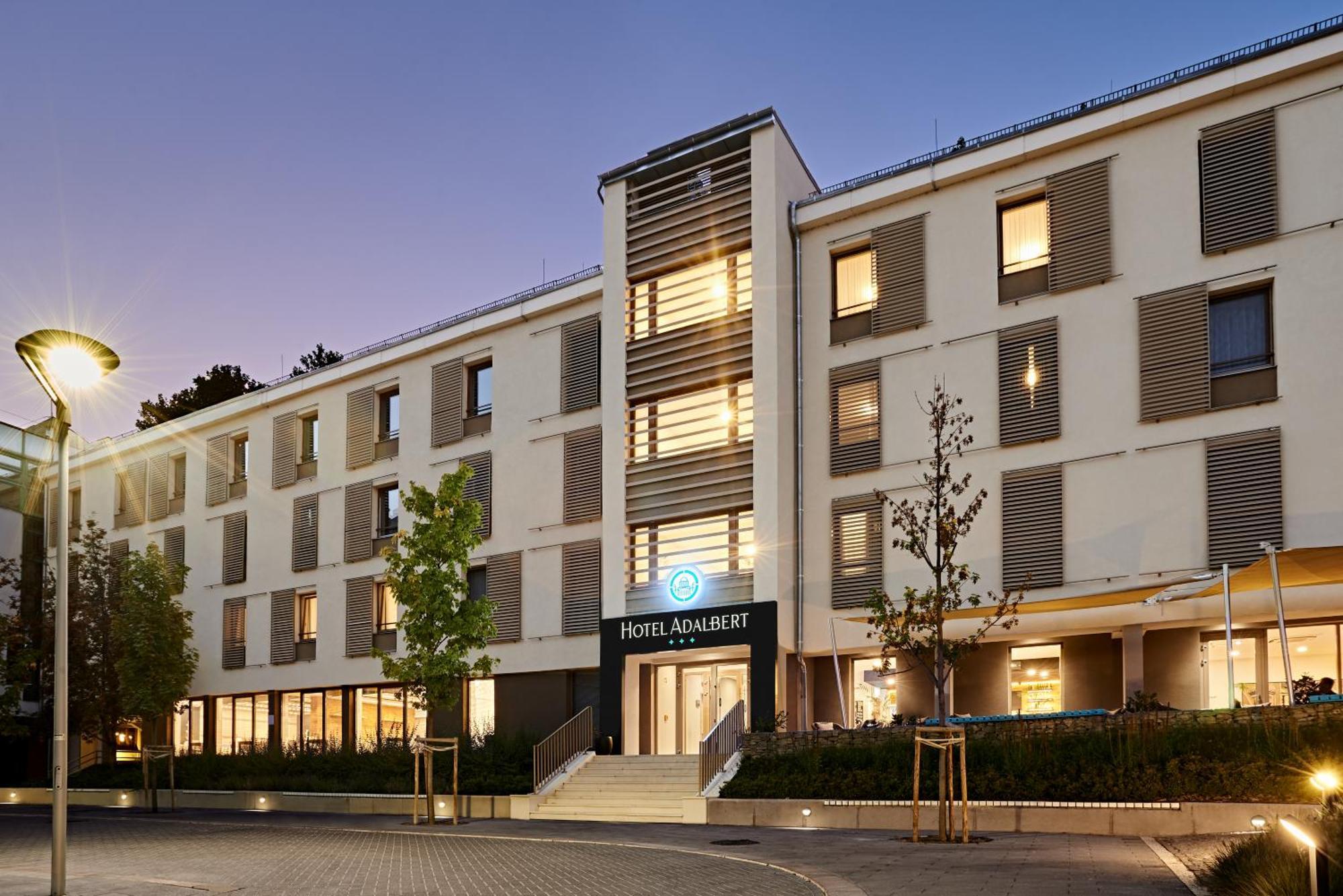 Hotel Adalbert Szent Tamas Haz Esztergom Eksteriør bilde